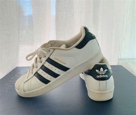 adidas weiß mit schwarzen streifen|adidas Superstar .